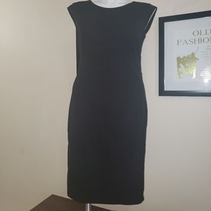 Sleeveless dress